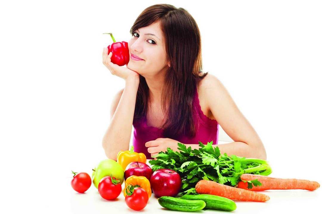 Giảm cân tại nhà bằng cách ăn nhiều rau xanh và trái cây