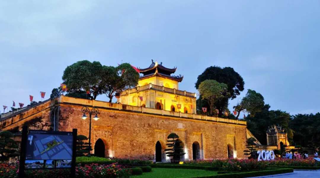 Chùa Một Cột nằm tại tại trung tâm Quận Ba Đình, thủ đô Hà Nội