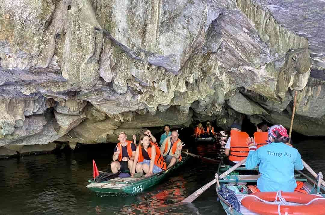 Hang Sính, hang Si, hang Ba giọt